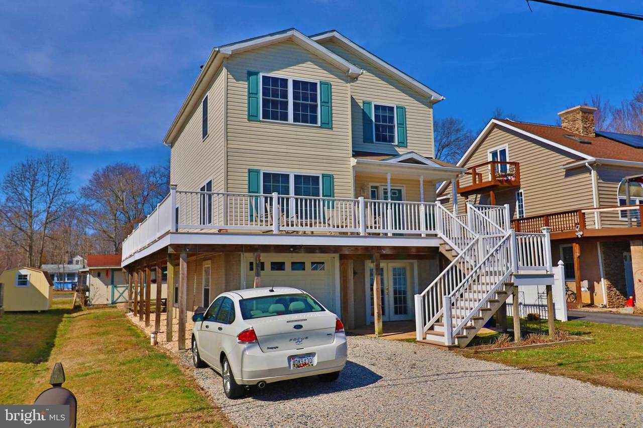 21 Shore Drive - Photo 1