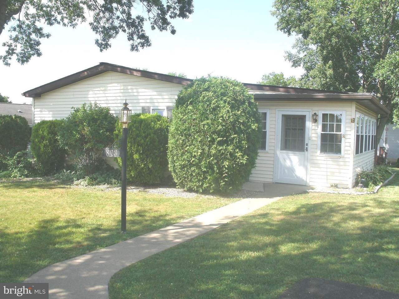 803 Hickory Lane - Photo 1