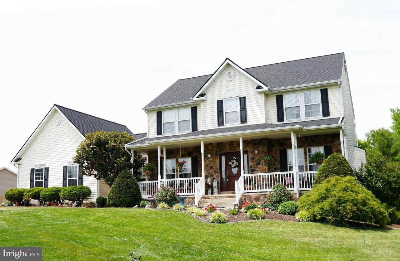 135 Victoria Drive - Photo 1