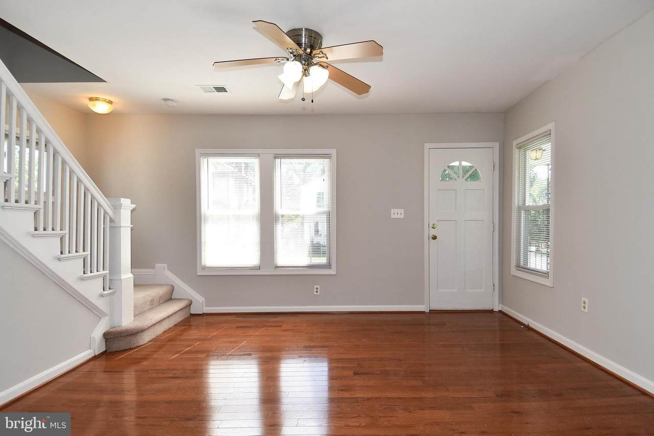 645 24TH Street - Photo 1