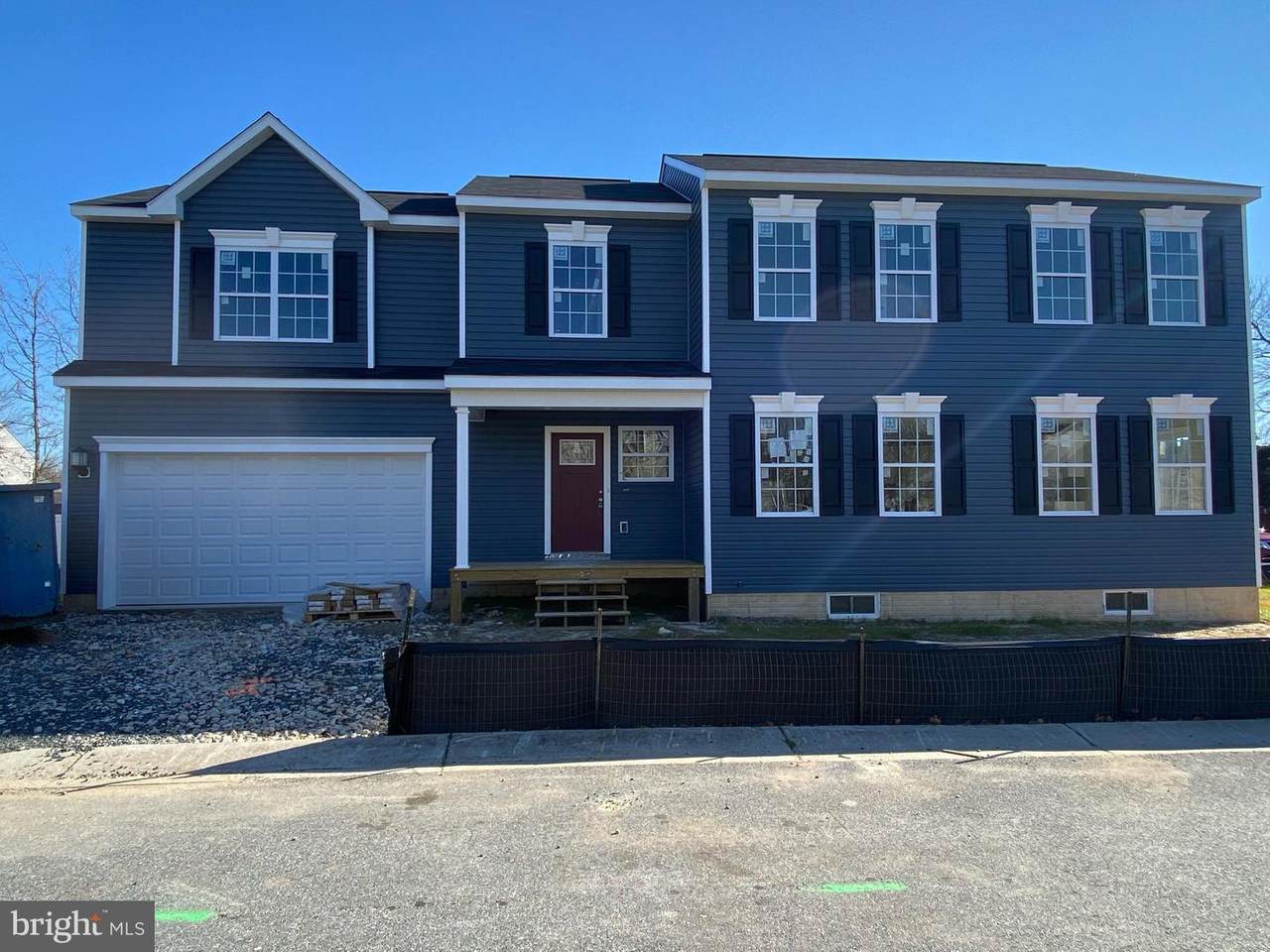 175 Ellen Ave - Photo 1