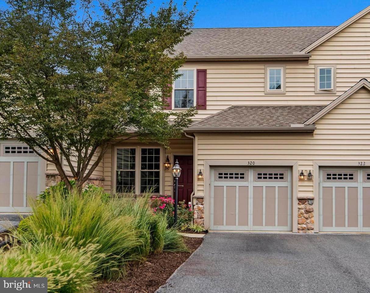 320 Sweetwater Path - Photo 1