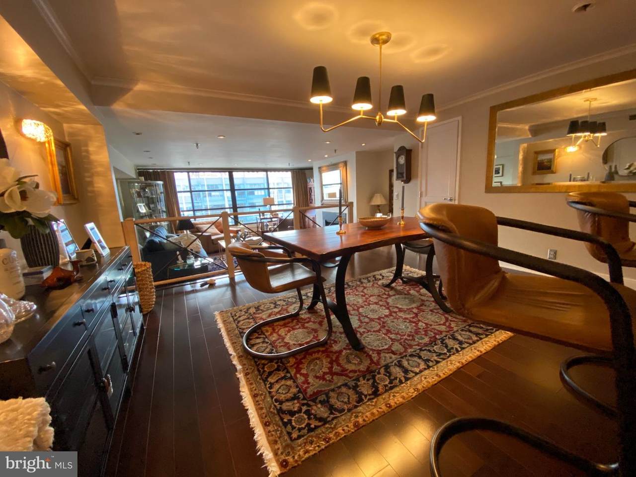 7 Columbus Boulevard - Photo 1