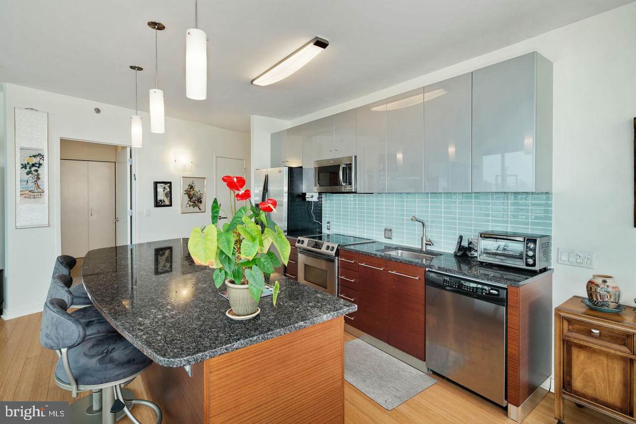 2101 Market Street - Photo 1