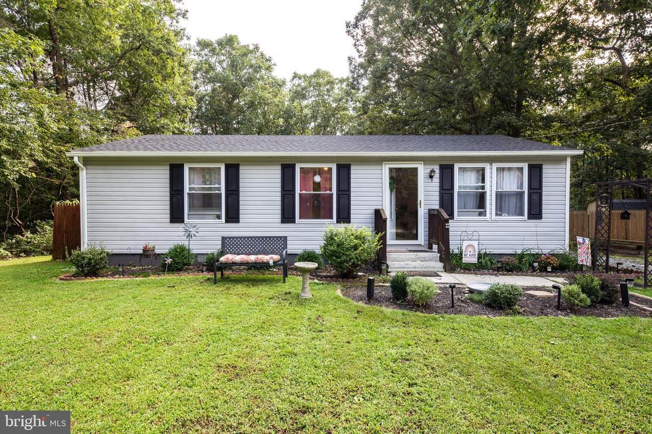 5699 Norris Avenue - Photo 1
