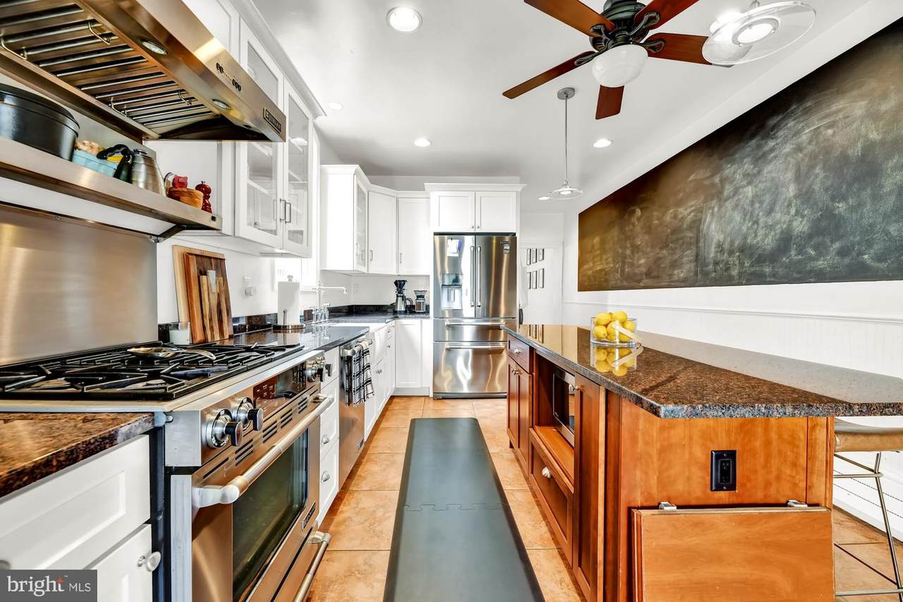 224 Warren Avenue - Photo 1