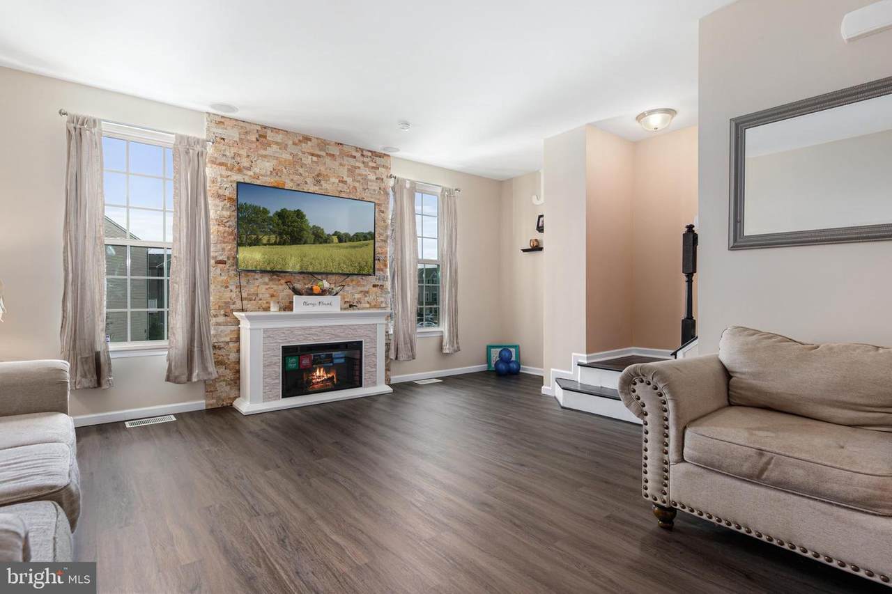 46 Benford Lane - Photo 1