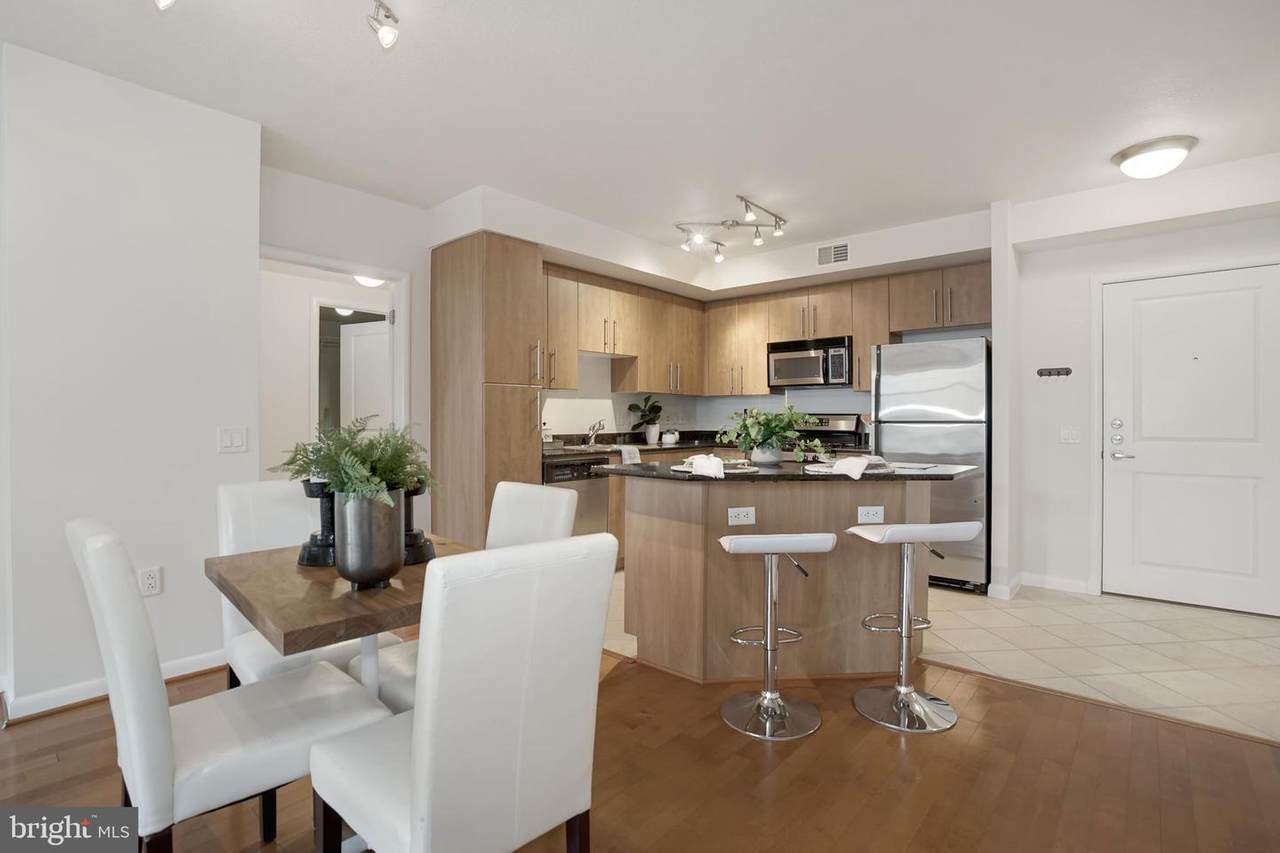 1021 Garfield Street - Photo 1
