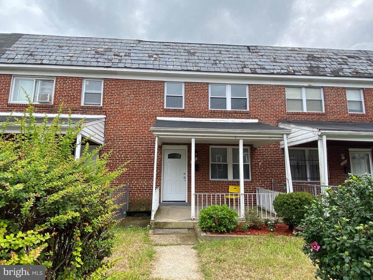 2907 Grantley Avenue - Photo 1