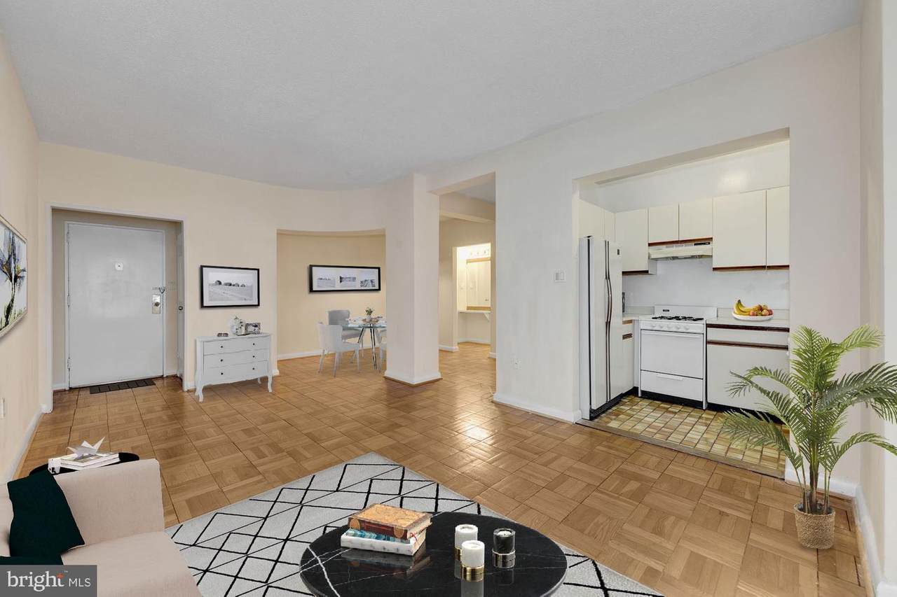 1727 Massachusetts Avenue - Photo 1