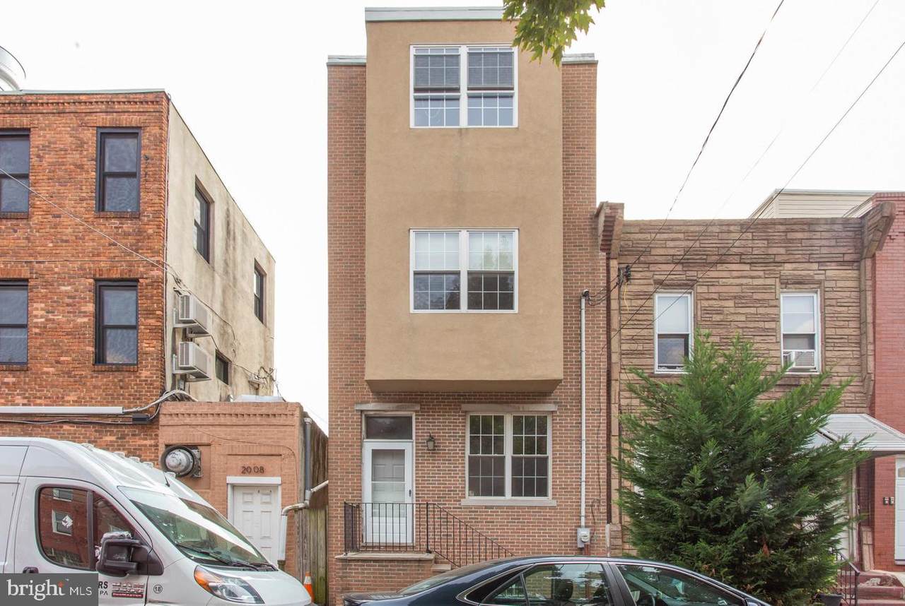 2010 Federal Street - Photo 1