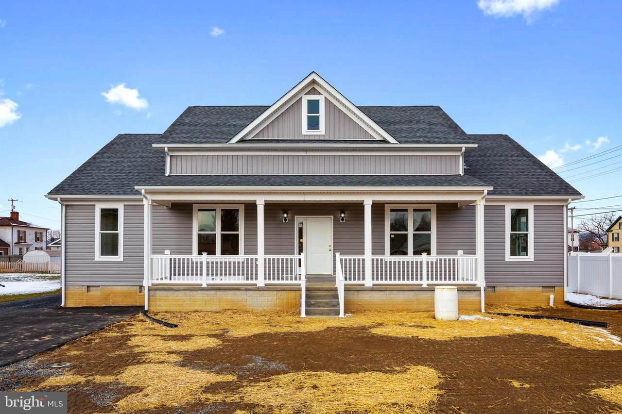 124 Marshall - Photo 1