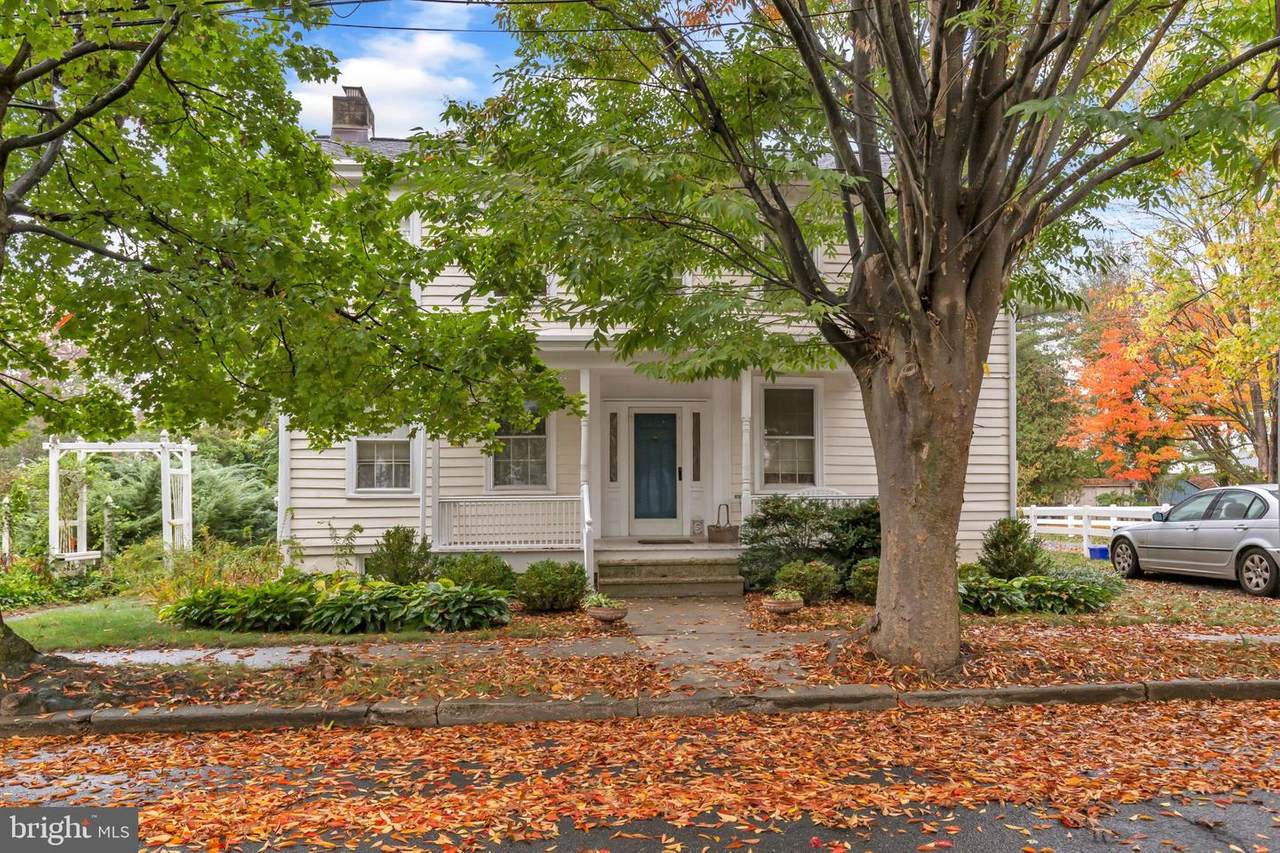 5 Maplewood Avenue - Photo 1