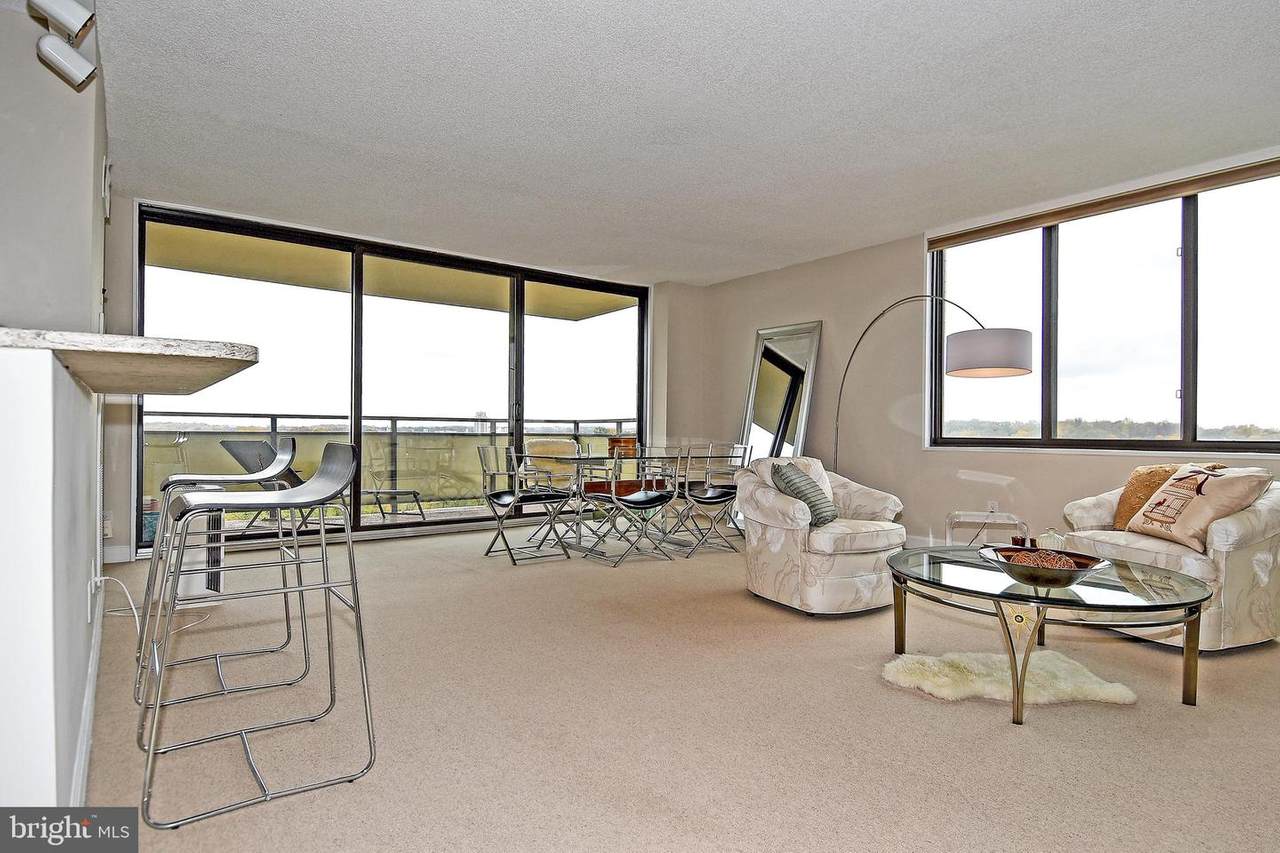 5225 Pooks Hill Road - Photo 1