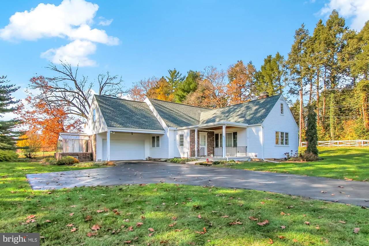 1800 Bernville Road - Photo 1