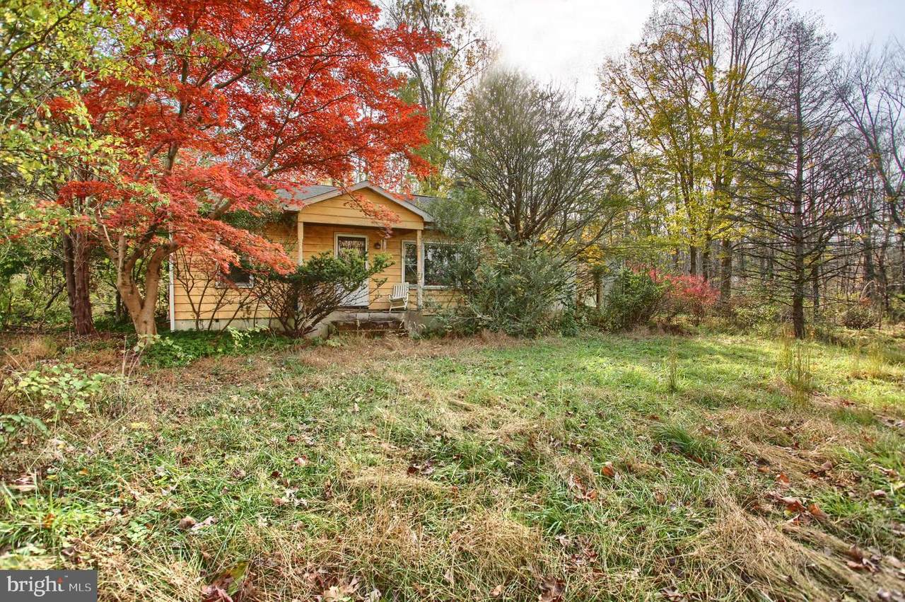 2095 Old Woods Road - Photo 1