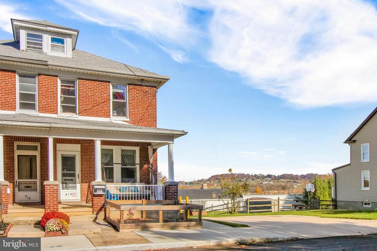 417 Maple Street - Photo 1