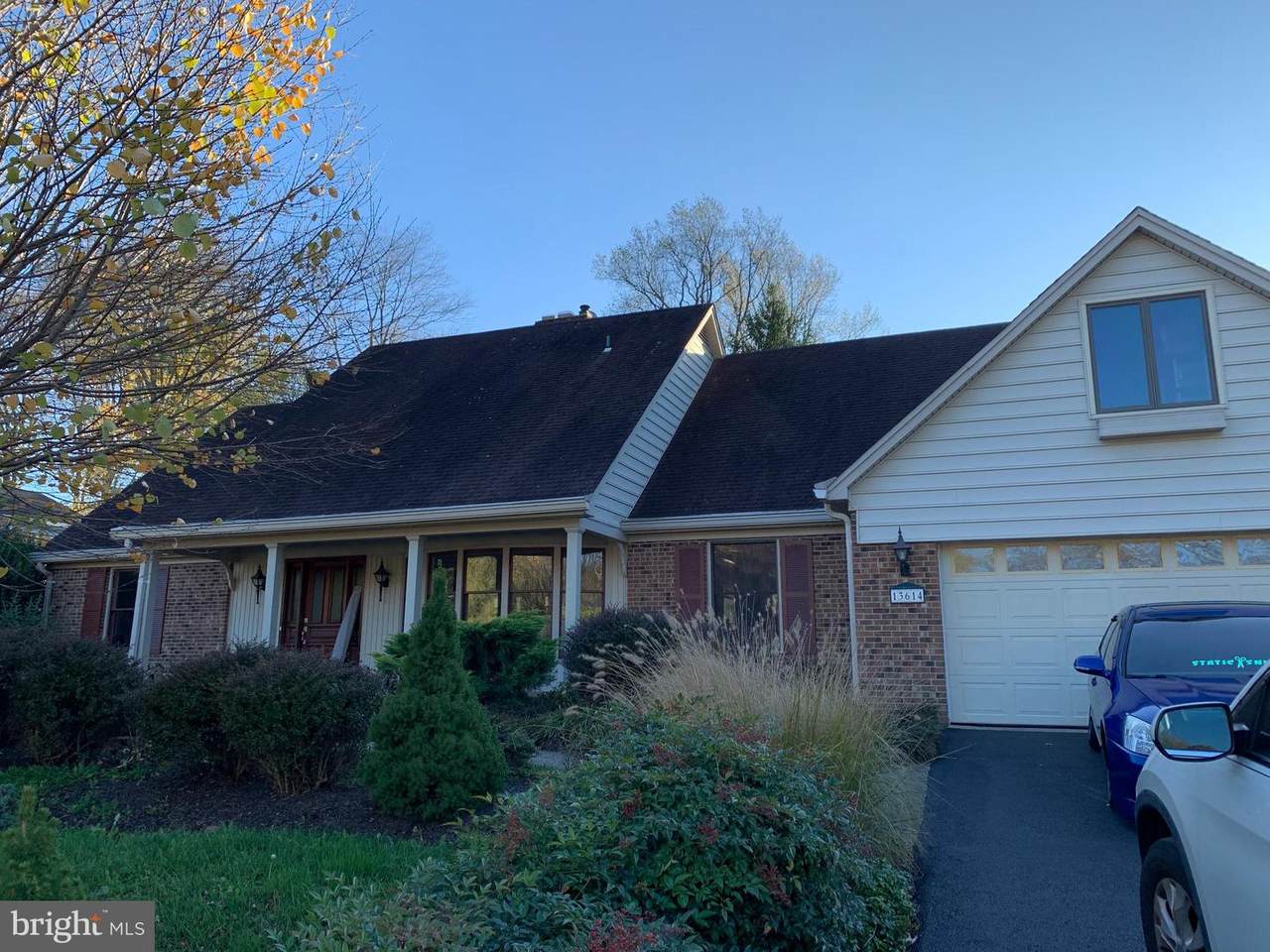 13614 Creekside Drive - Photo 1