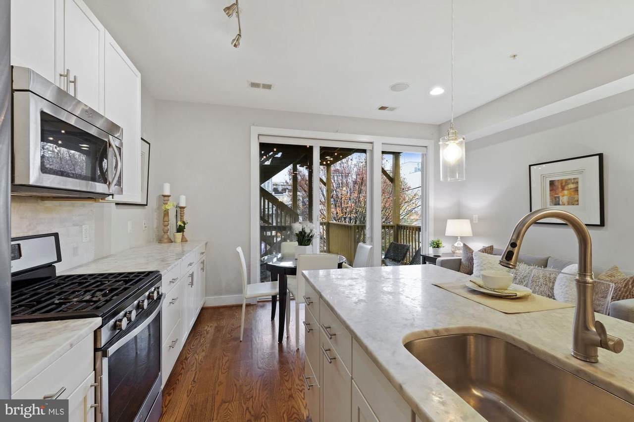 1447 Girard Street - Photo 1
