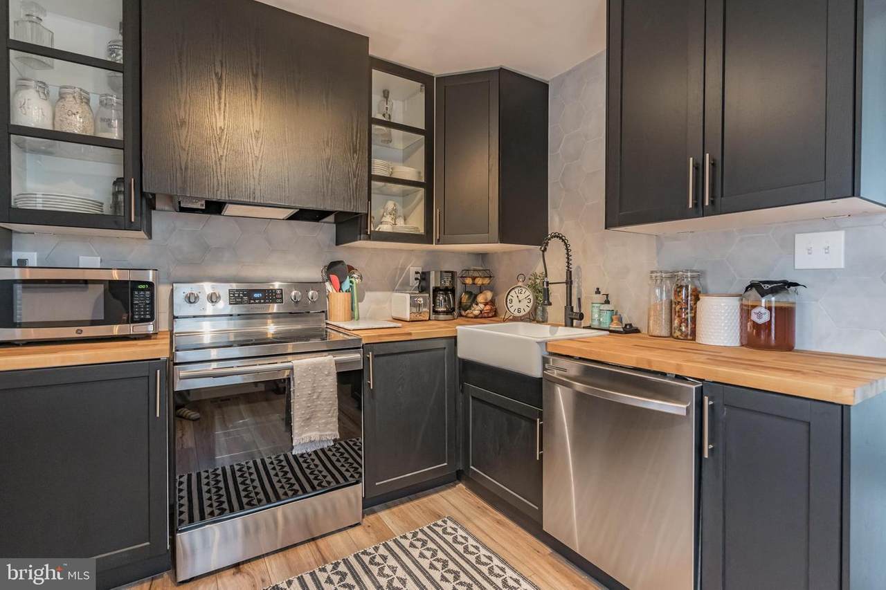 702 Frazier Avenue - Photo 1