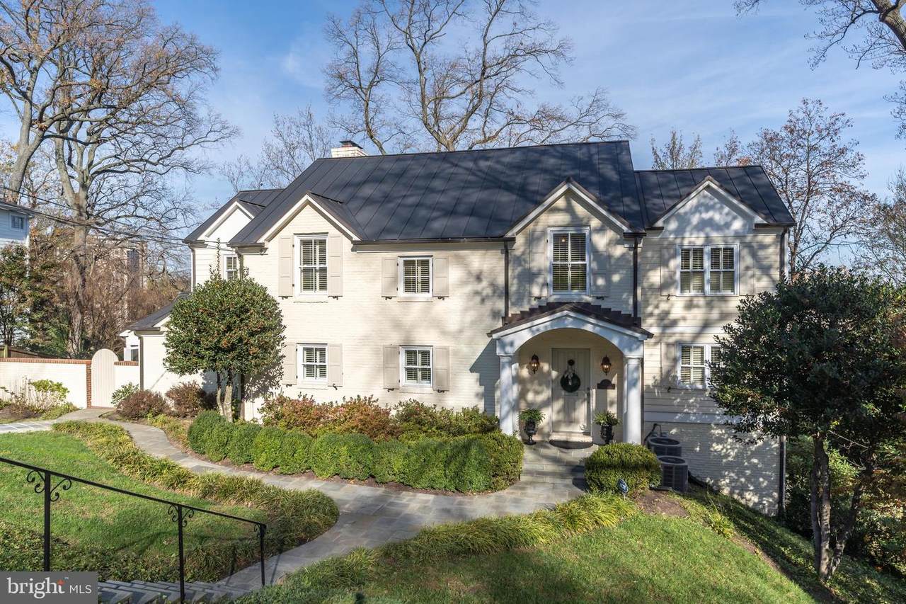 6014 Grove Drive - Photo 1