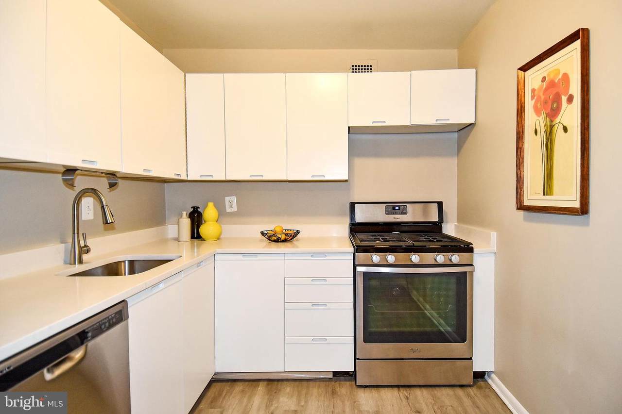 4977 Battery Lane - Photo 1