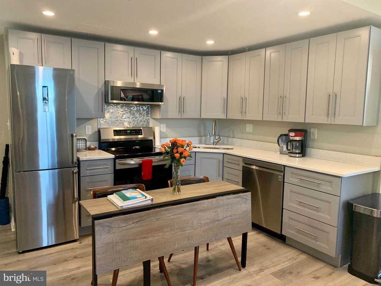 28 Allegheny Avenue - Photo 1