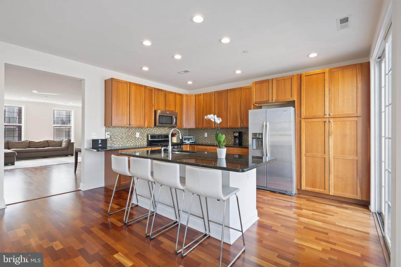 410 Regatta Drive - Photo 1
