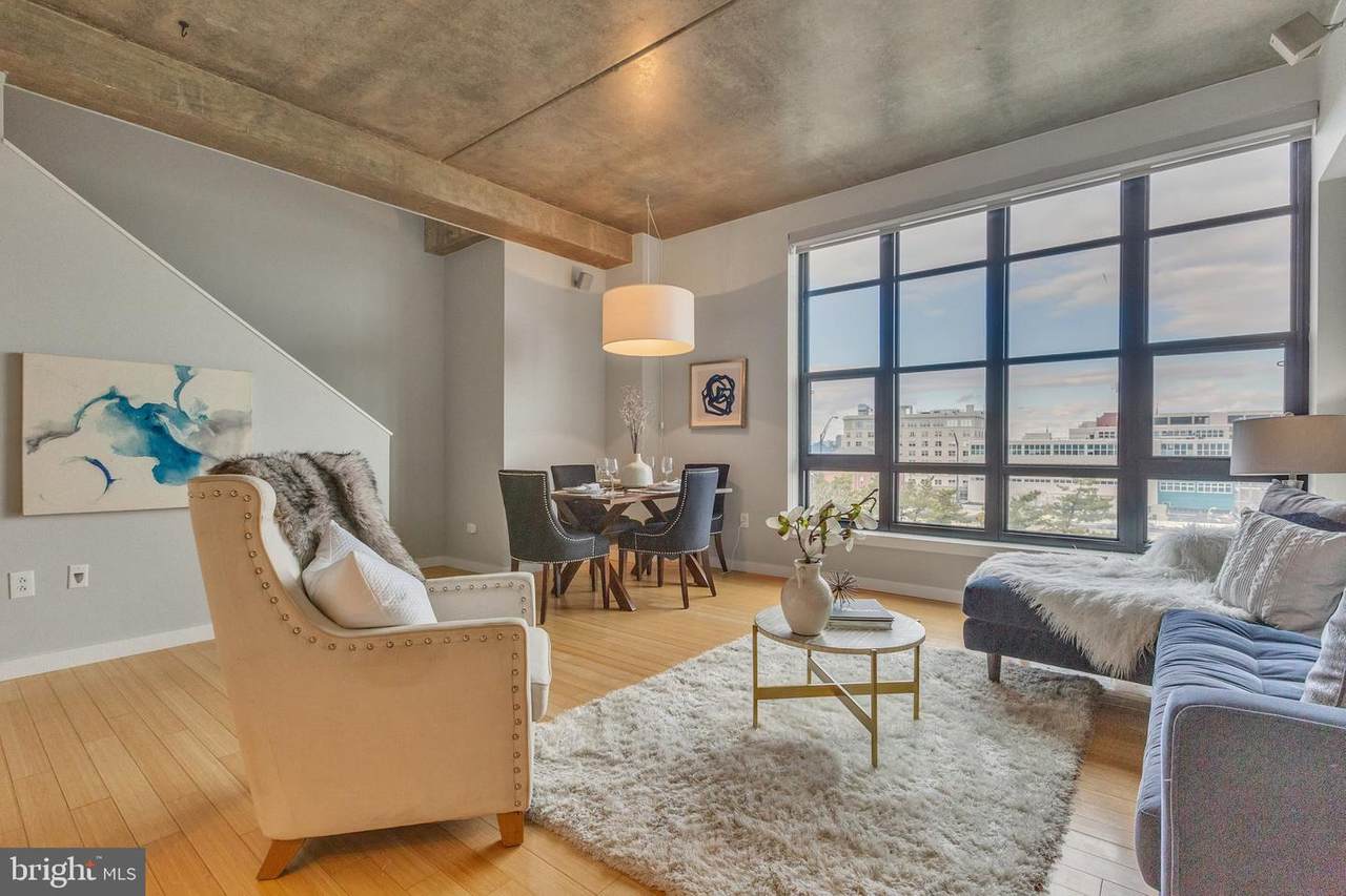 317-319 Vine Street - Photo 1