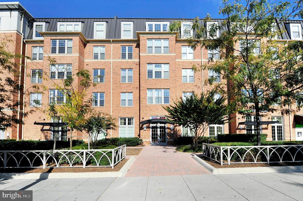 1391 Pennsylvania Avenue - Photo 1