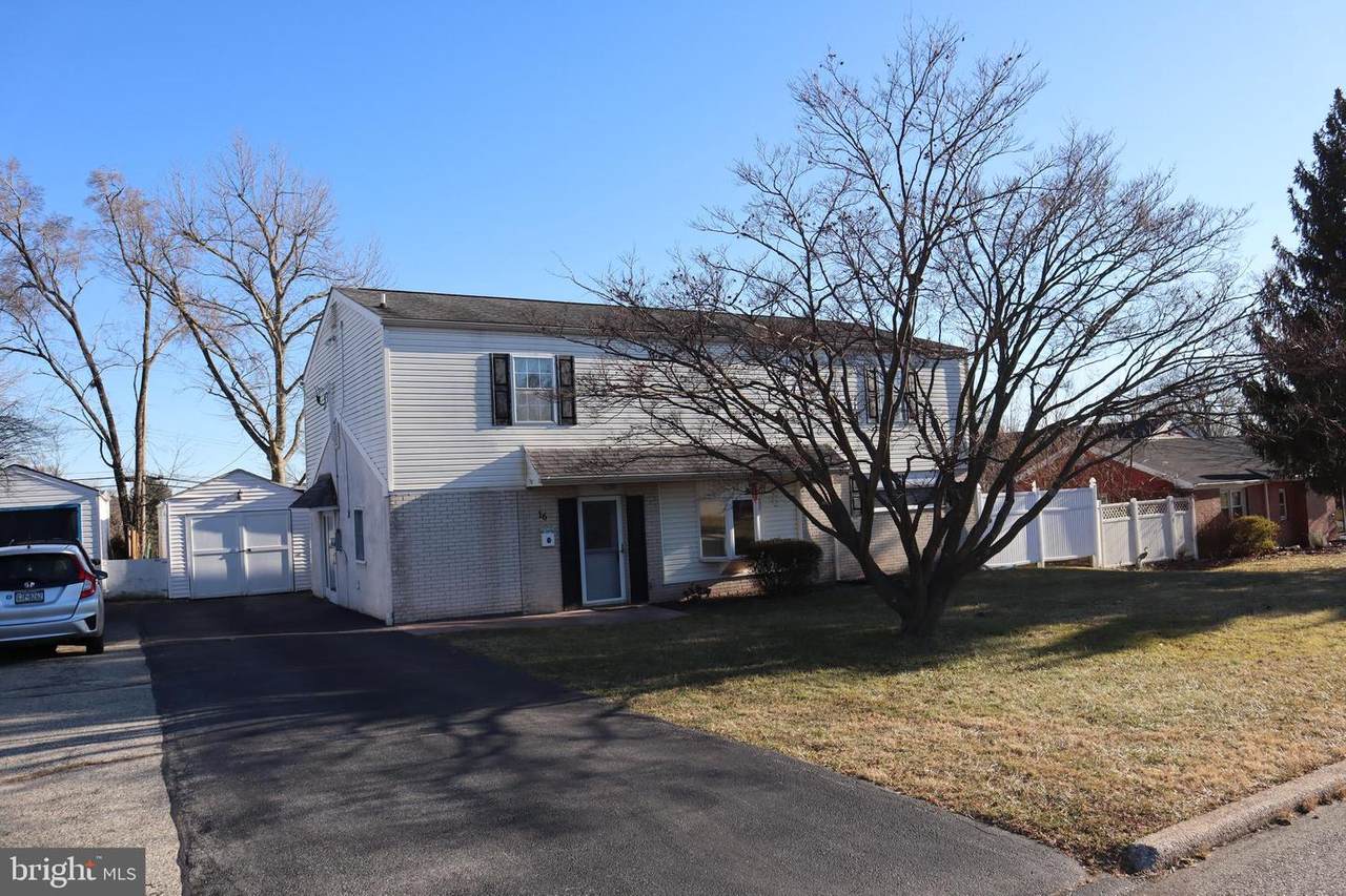 16 Laurel Lane - Photo 1