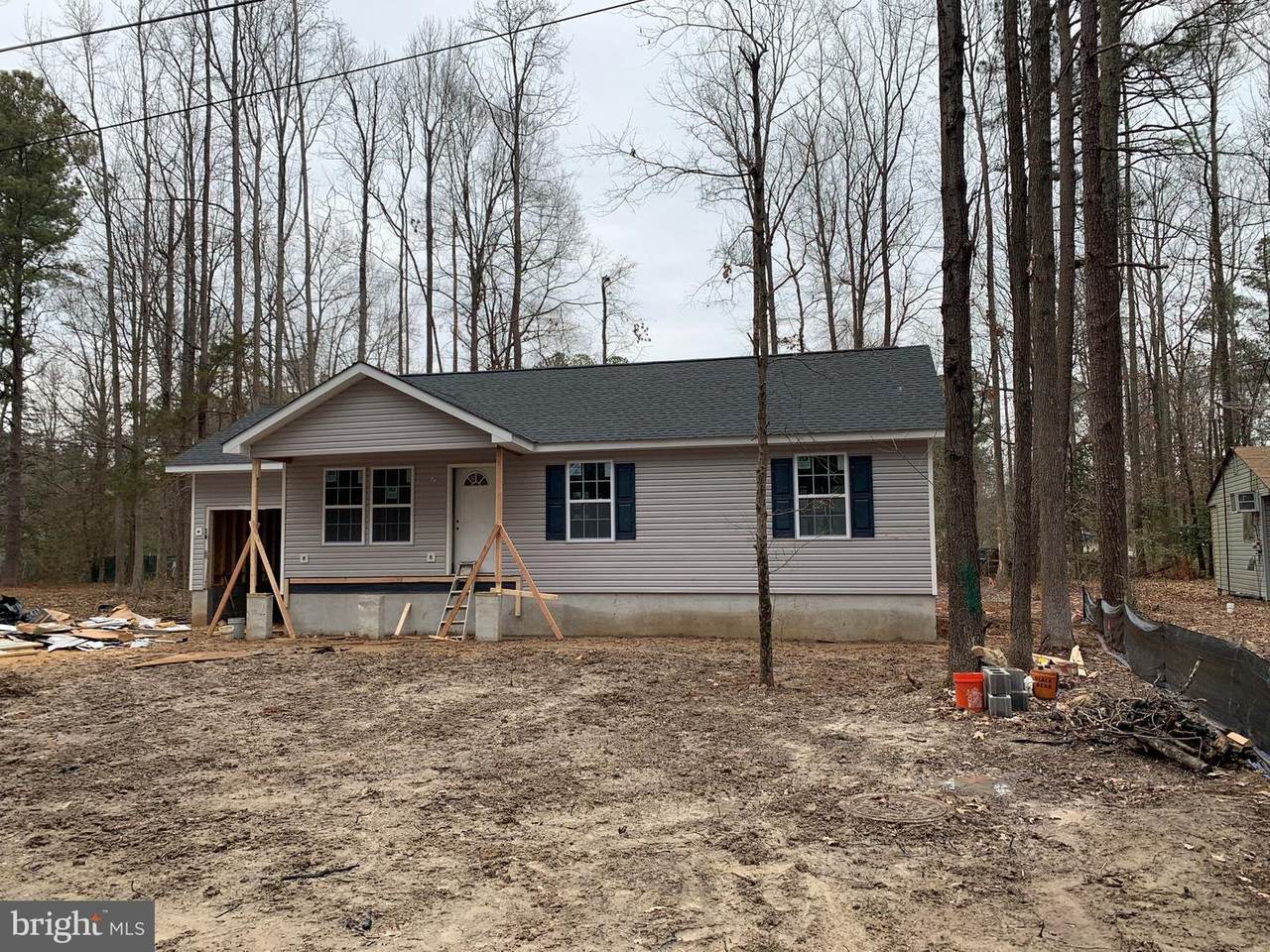 450 Shorewood Drive - Photo 1