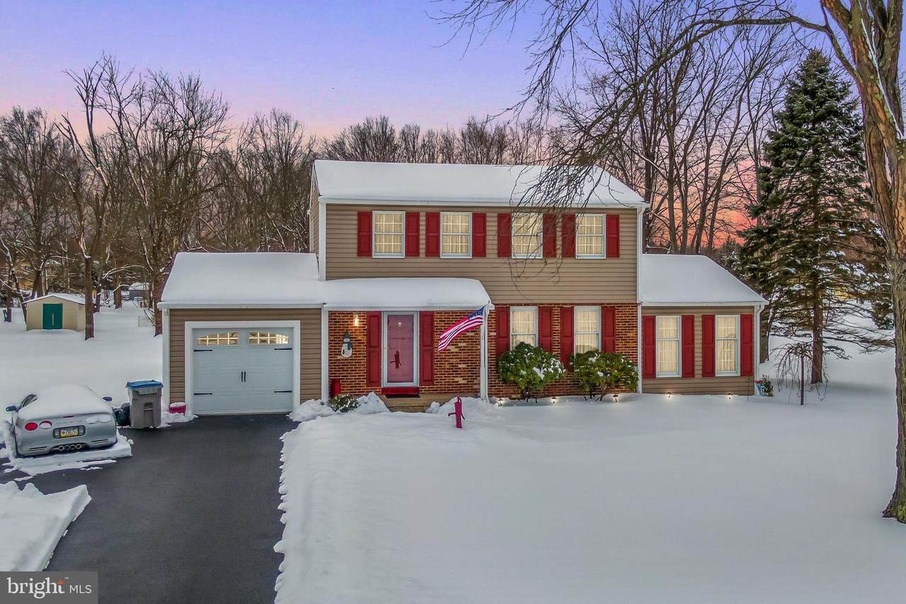 2941 Woodview Drive - Photo 1