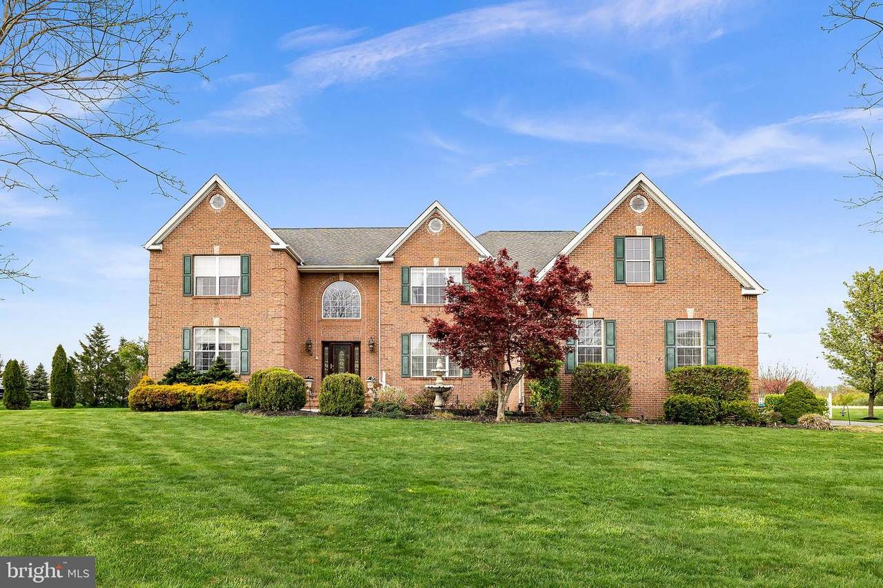 14 Sherwood Lane - Photo 1