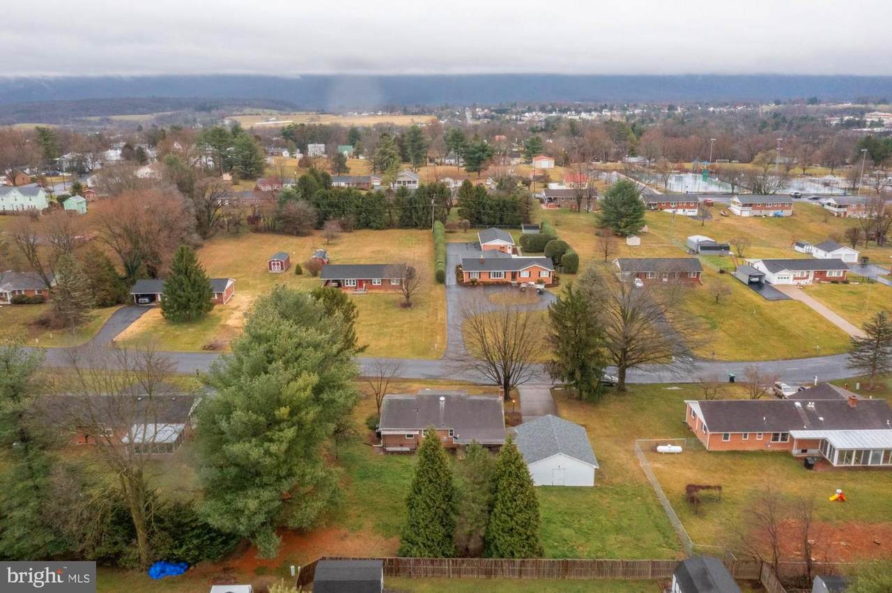 306 Dawn Avenue - Photo 1