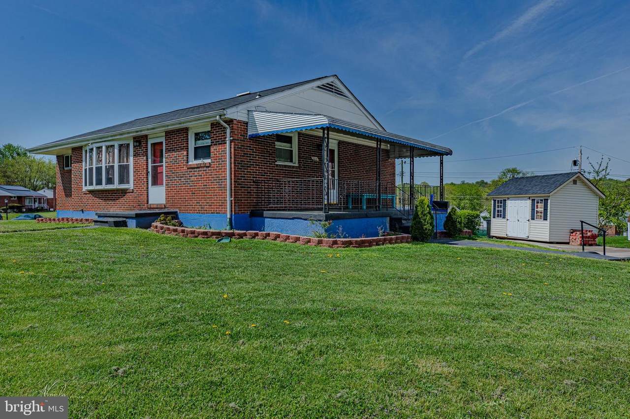 6221 Golden Ring Road - Photo 1