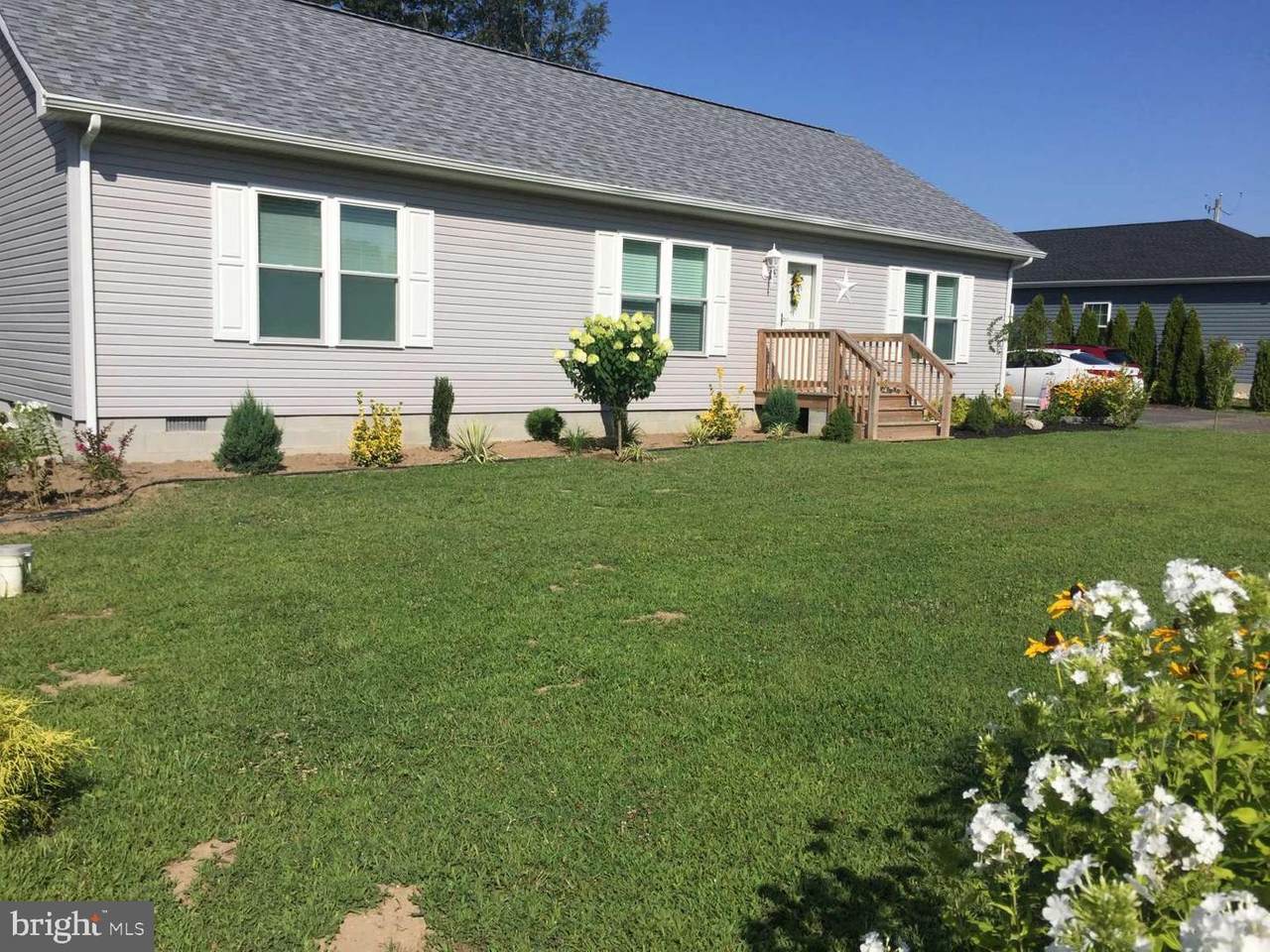 355 Veterans Circle - Photo 1
