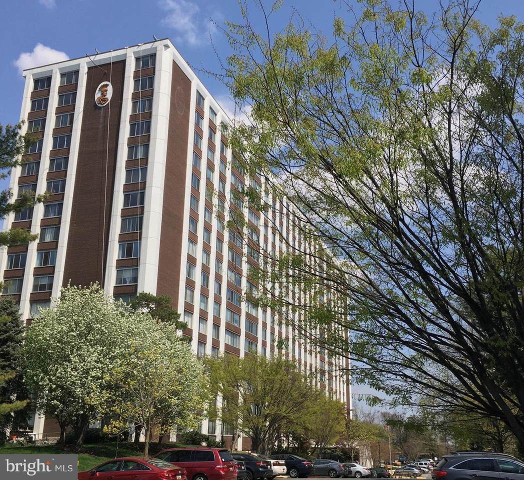 11801 Rockville Pike - Photo 1