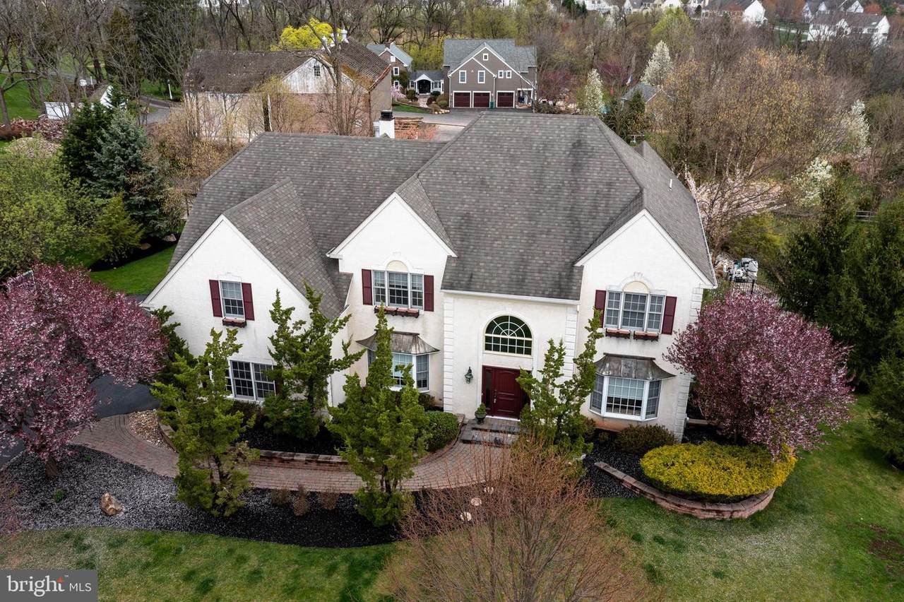 82 Longacre Drive - Photo 1