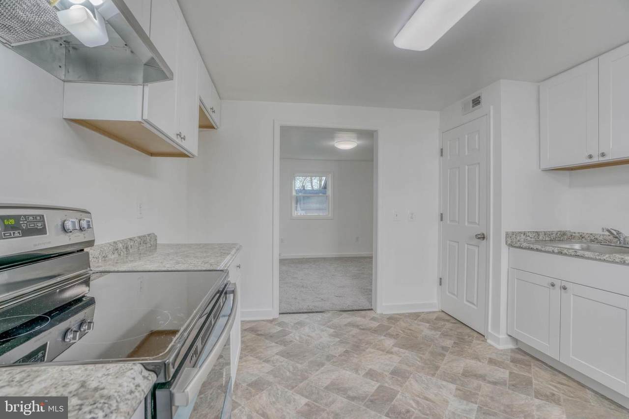 6 Slipstream Court - Photo 1