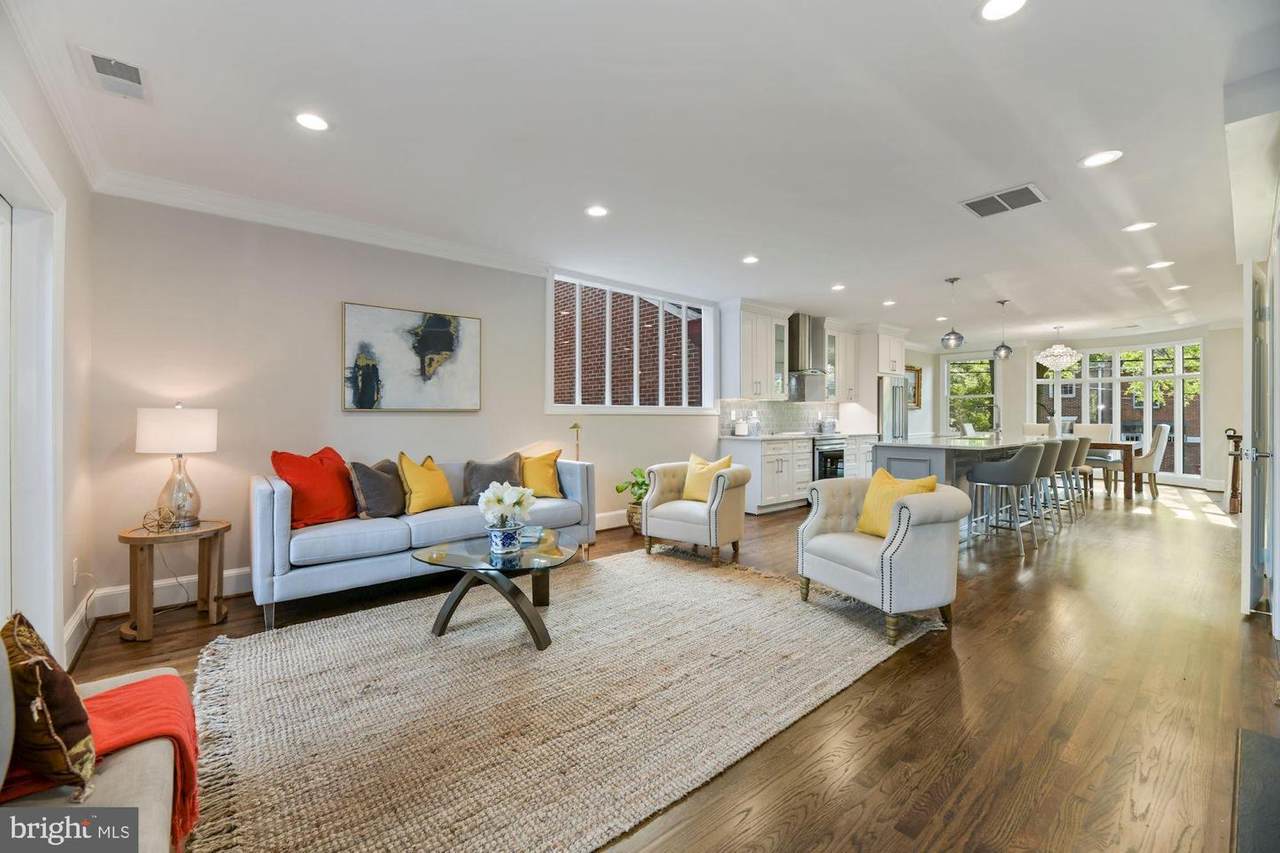 630 Pitt Street - Photo 1