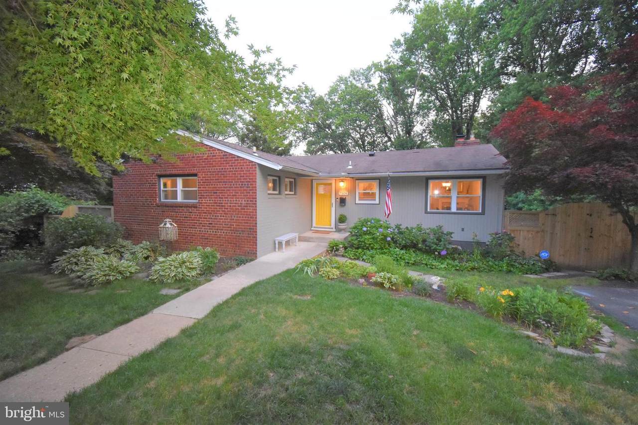 7309 Pinewood Street - Photo 1