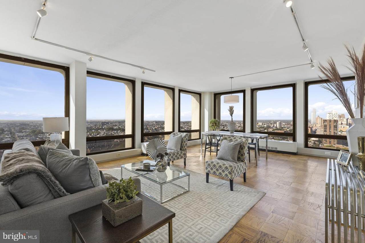 220 Locust Street - Photo 1