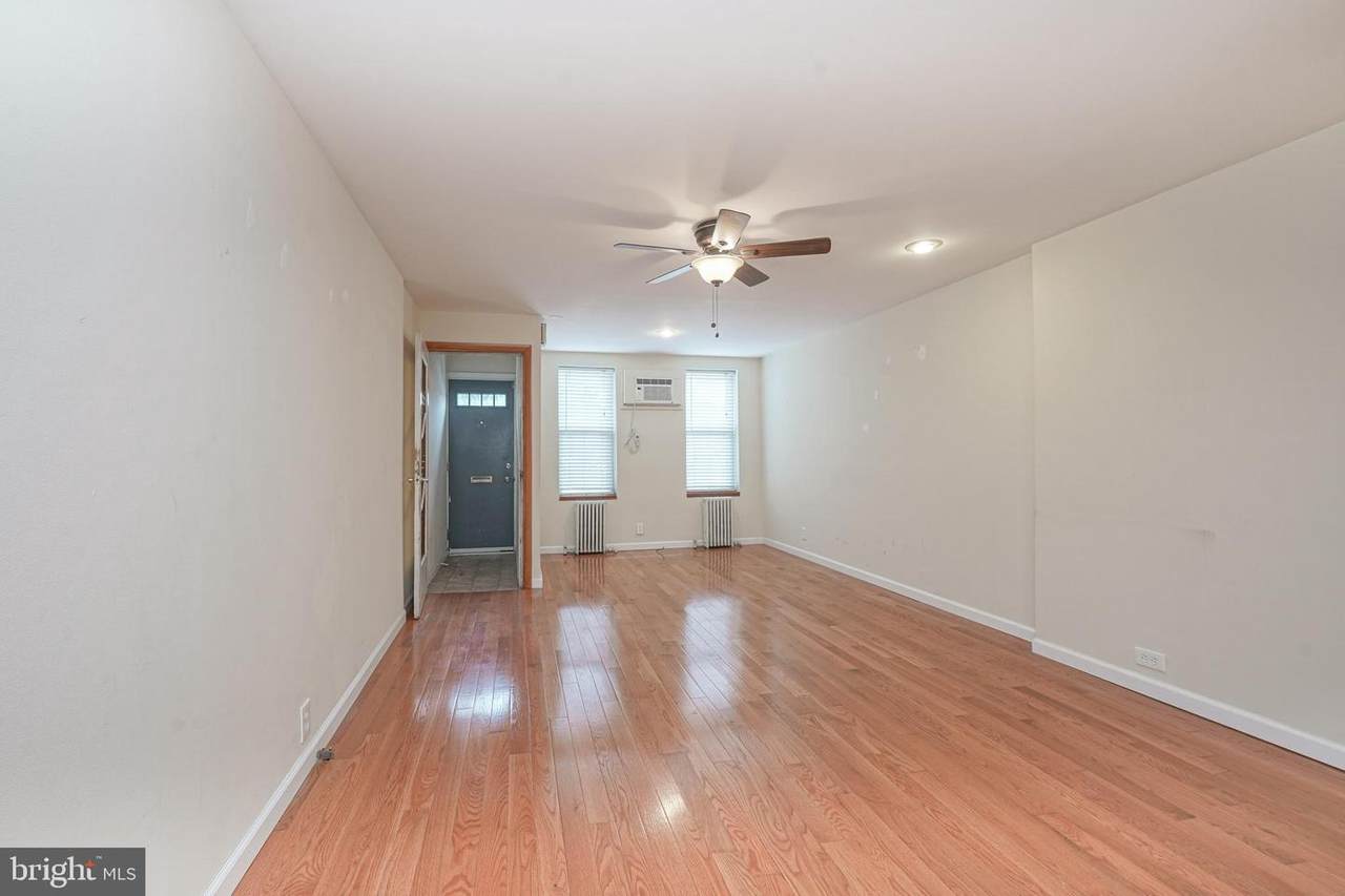 1120 Latona Street - Photo 1