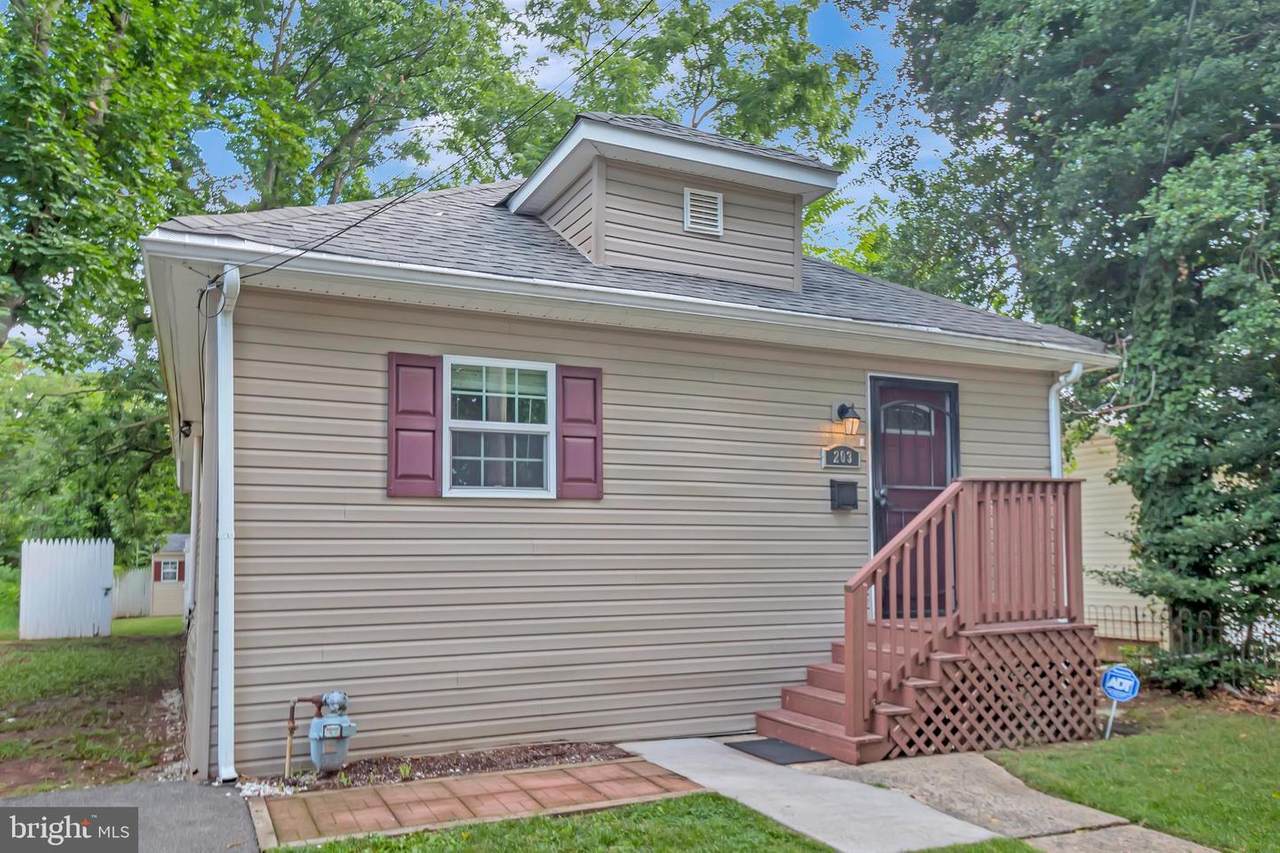 203 Gordon Avenue - Photo 1