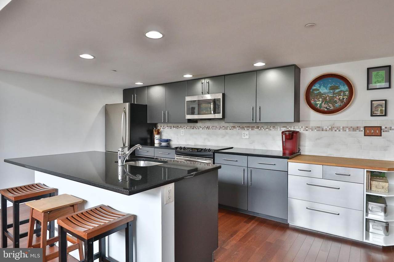 2200 Arch Street - Photo 1