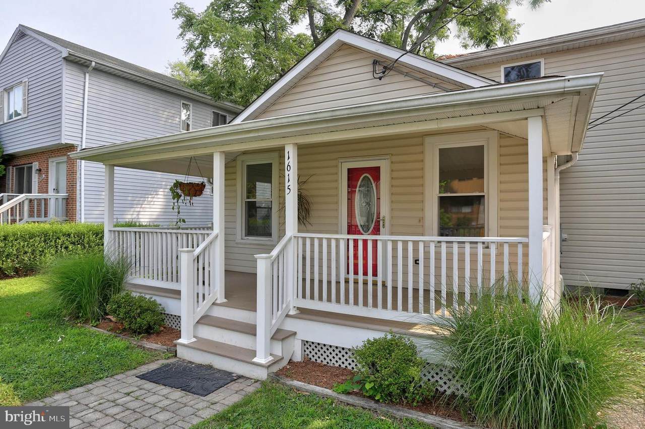 1615 Knoxville Road - Photo 1