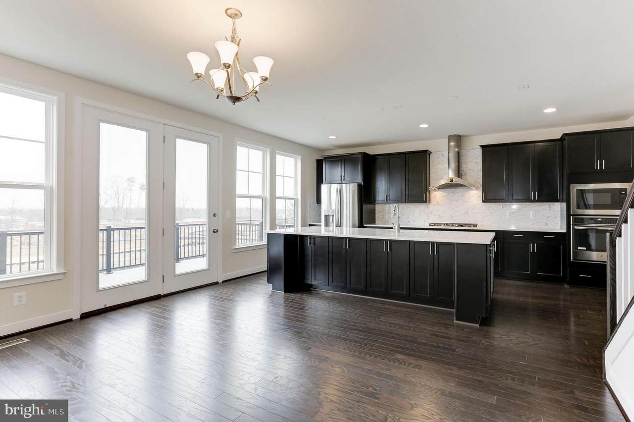 2 Demott (Mayfair) Drive - Photo 1