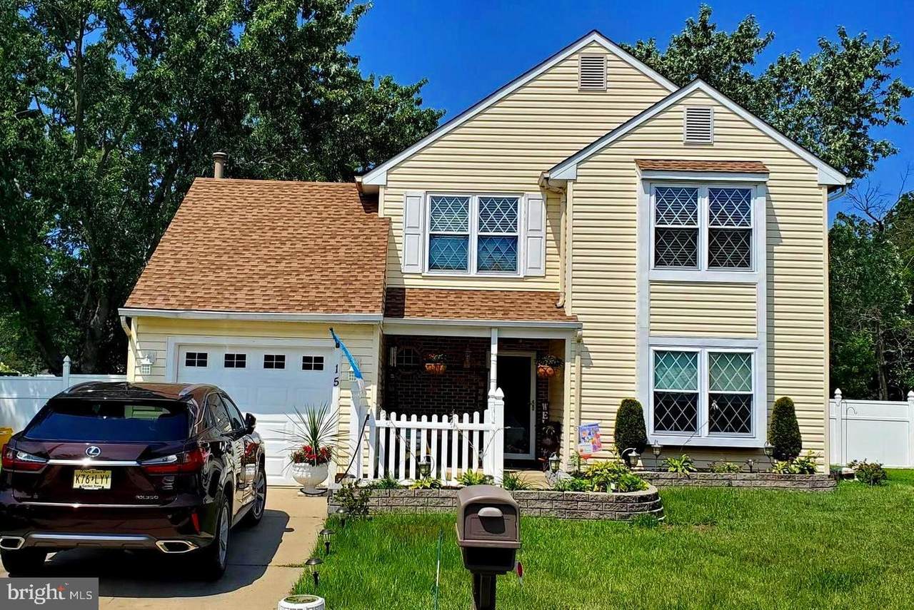 15 Chapel Circle - Photo 1