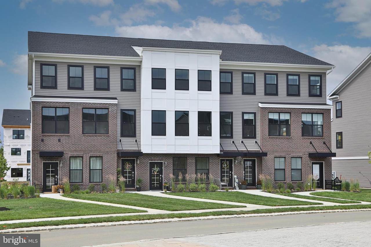 4 Midway Road - Photo 1